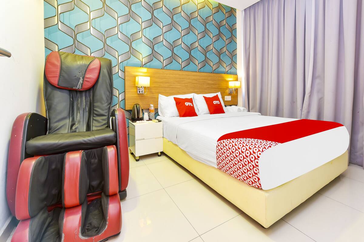 Deluxe Double Room, 1 Queen Bed | Bed sheets