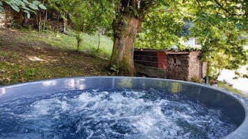 Idromassaggio all'aperto