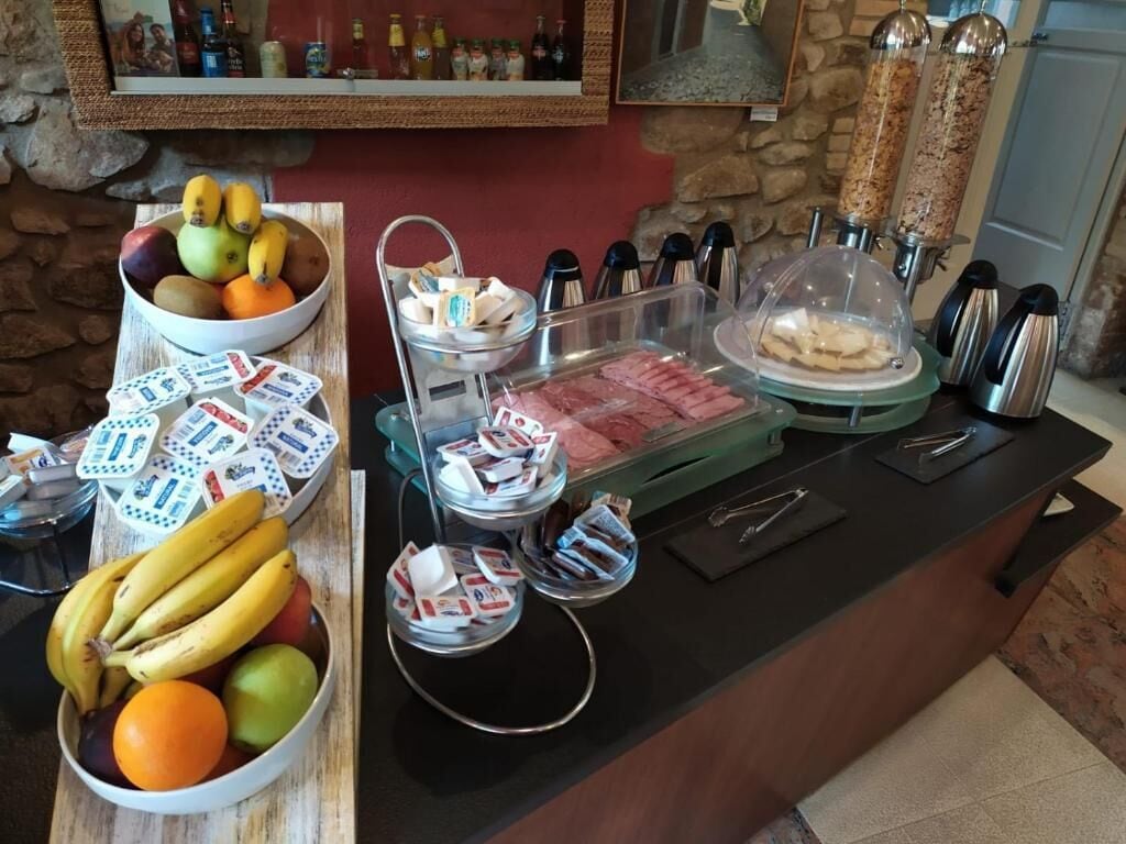 Daily buffet breakfast (EUR 16 per person)
