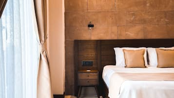 Italienische Bettbezüge von Frette, hochwertige Bettwaren, Minibar