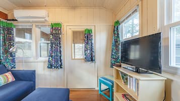 Televisor intel·ligent, llibres i oficines