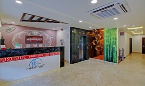Reception - Hotel Taj Venture By Park Tree (Agra)