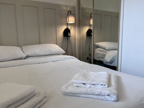 2 bedrooms, individually decorated, individually furnished, free WiFi