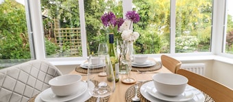 The Cottage, 5 Richley Terrace
