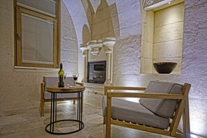 Fireplace - Kappadoks Cave Hotel (Nevsehir)
