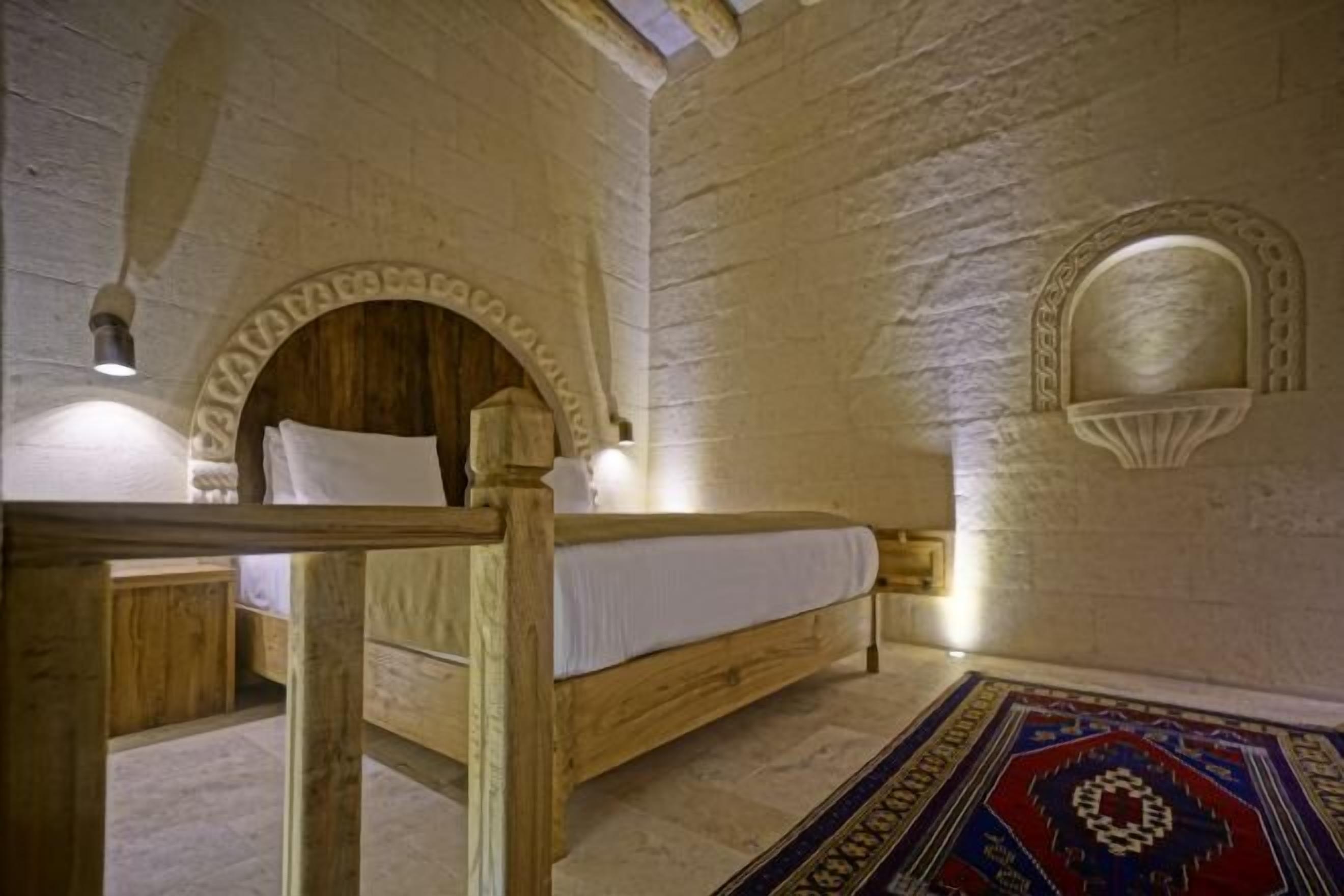 Minibar, Zimmersafe, individuell dekoriert, individuell eingerichtet