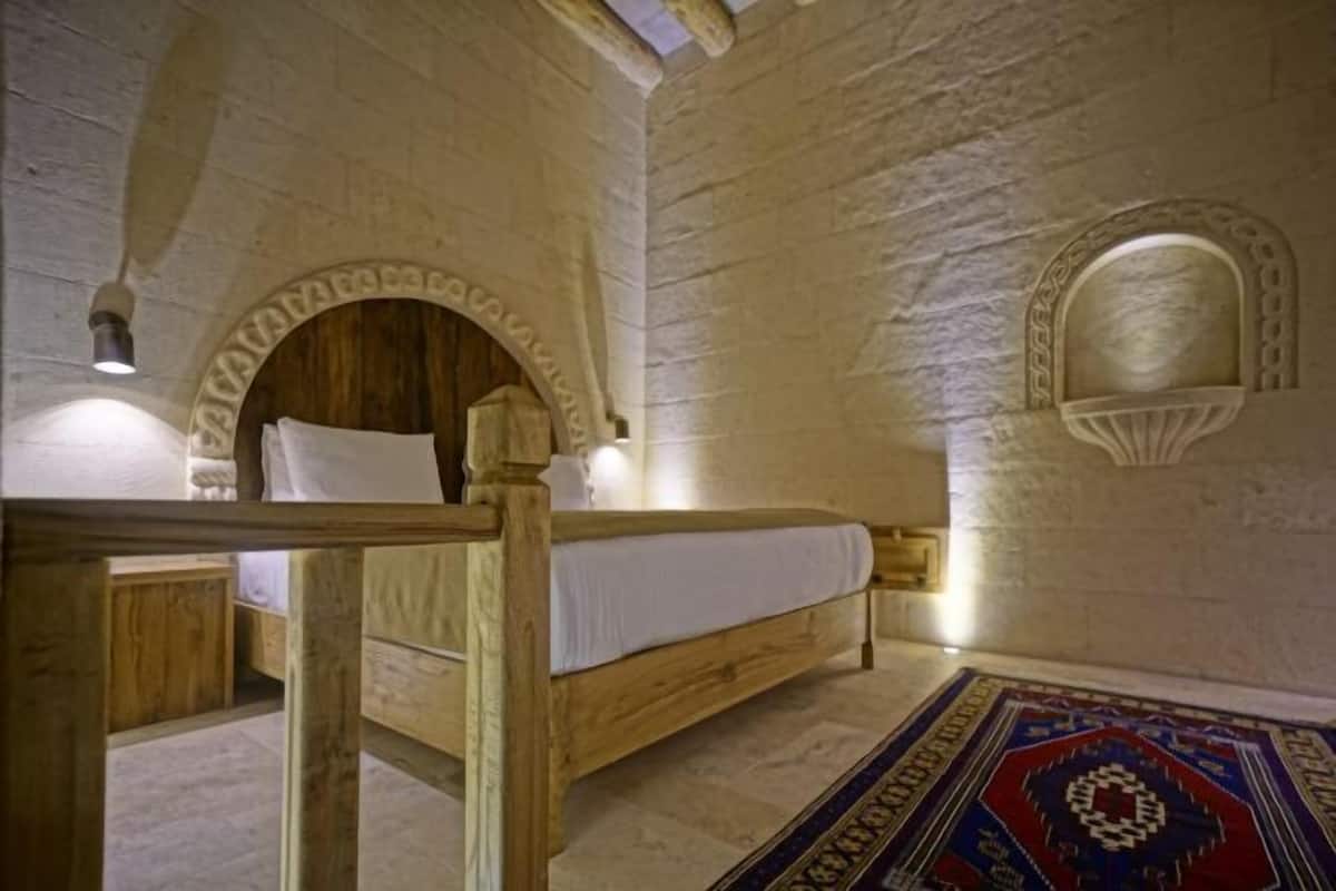 2 bedrooms, minibar, in-room safe, individually decorated