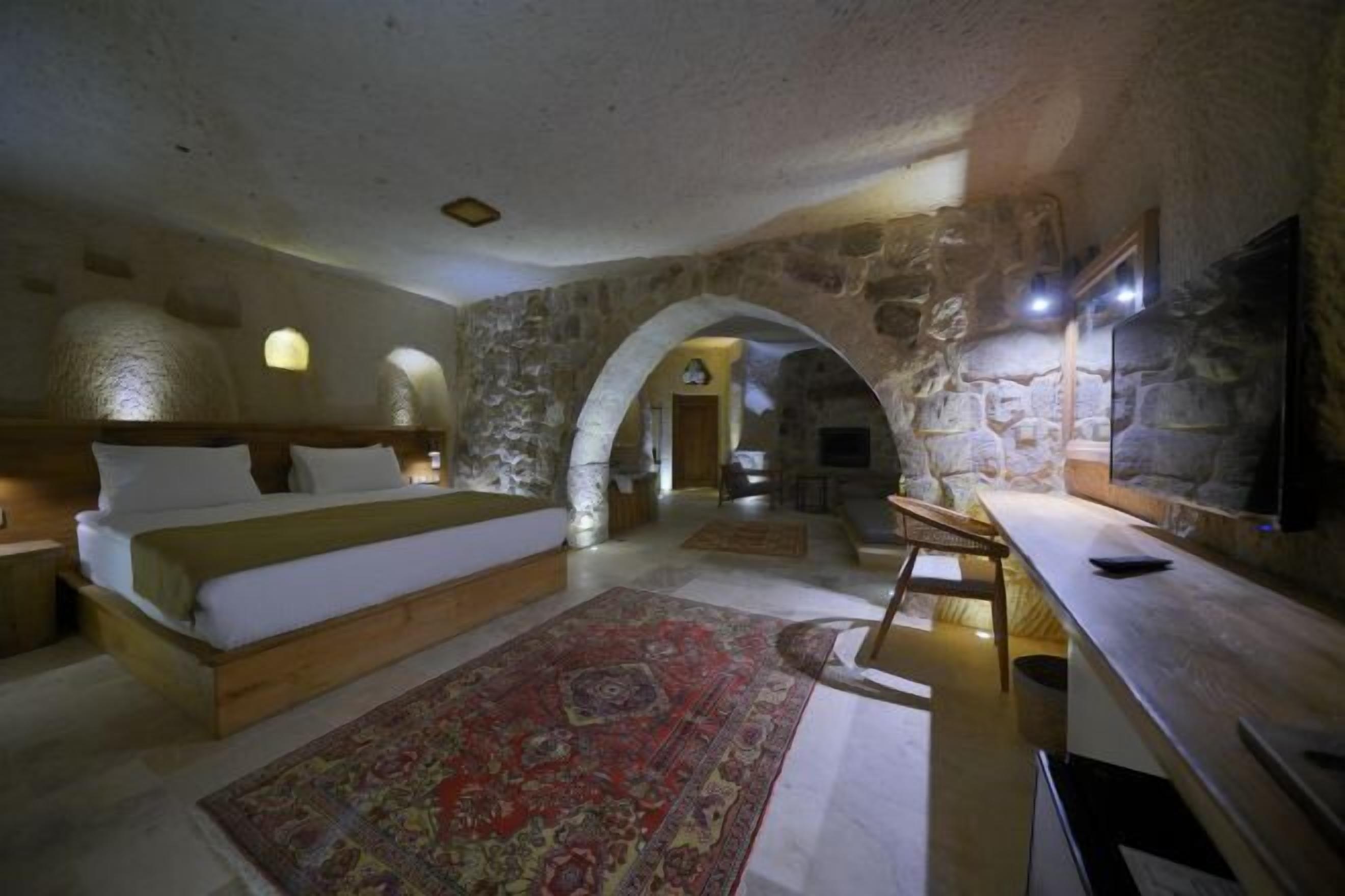 Minibar, Zimmersafe, individuell dekoriert, individuell eingerichtet