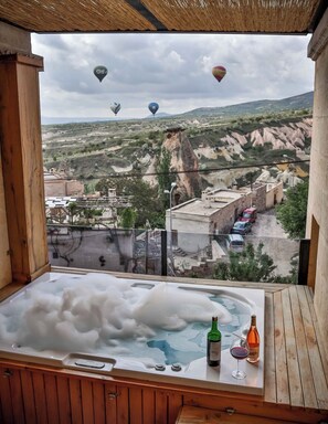 奢华套房 | 迷你吧、客房内保险箱、特色装修、特色家居