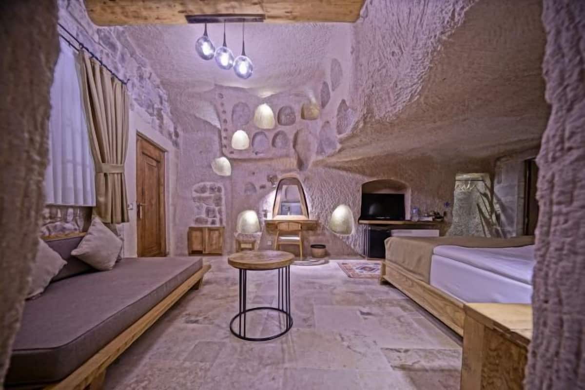 2 bedrooms, minibar, in-room safe, individually decorated