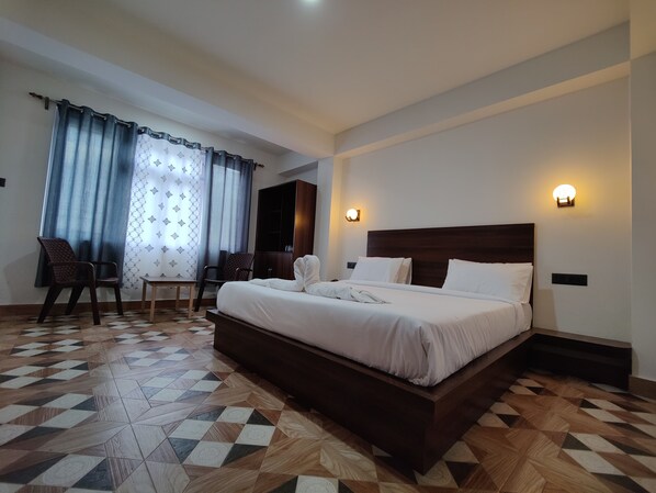 8 habitaciones y wifi