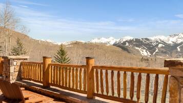 Cabin, 5 Bedrooms | Balcony