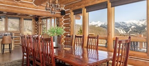 Cabaña, 5 habitaciones | Restaurantes