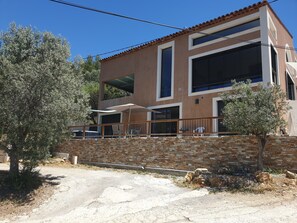Exterior - Ground floor of villa with dominant view on callas. Free inflatable spa (Callas)