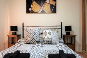 2 bedrooms, iron/ironing board, free WiFi