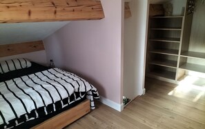 2 chambres, fer et planche à repasser, Wi-Fi gratuit