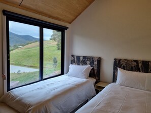 3 bedrooms, free WiFi, bed sheets