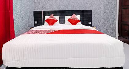 OYO 91203 Naufal Residence Syariah