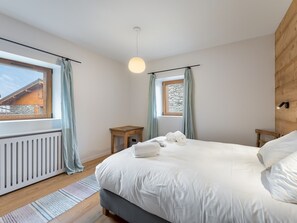 4 bedrooms, free WiFi
