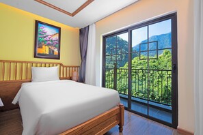 Mountain view - Fivitel Cong Troi Dong Giang (Da Nang)