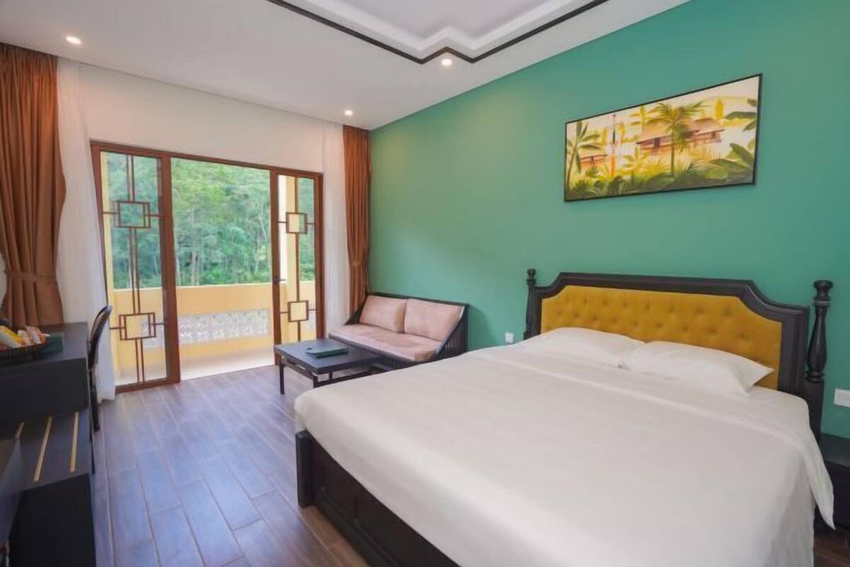 1 bedroom, minibar, in-room safe, individually decorated