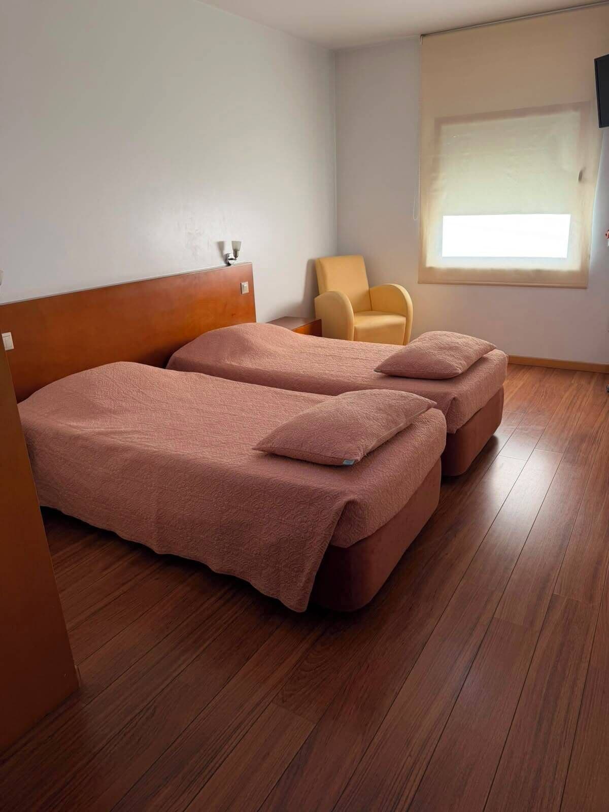 Twin Room | Free WiFi