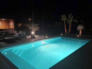 Outdoor pool, a heated pool - Magnifique Maison D'architecte - Piscine Chauffée (Anglet)