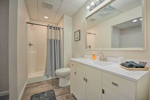Hair dryer, towels