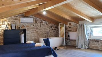 2 camere, una cassaforte in camera, ferro/asse da stiro, Wi-Fi gratuito