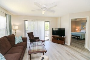 TV - Ocean Village Club Condo L23 (St. Augustine)