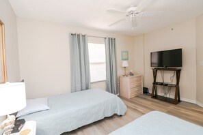 2 bedrooms, iron/ironing board, free WiFi, bed sheets - Ocean Village Club Condo L23 (St. Augustine)