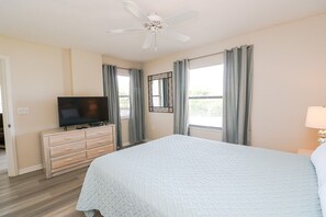 2 chambres, fer et planche à repasser, accès au Wi-Fi (inclus)