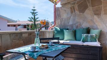 屋外ダイニングエリア