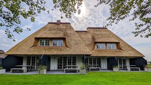 Unclassified image, 3 of 41, button - Beach Lodge 7 OG (St. Peter-Ording)