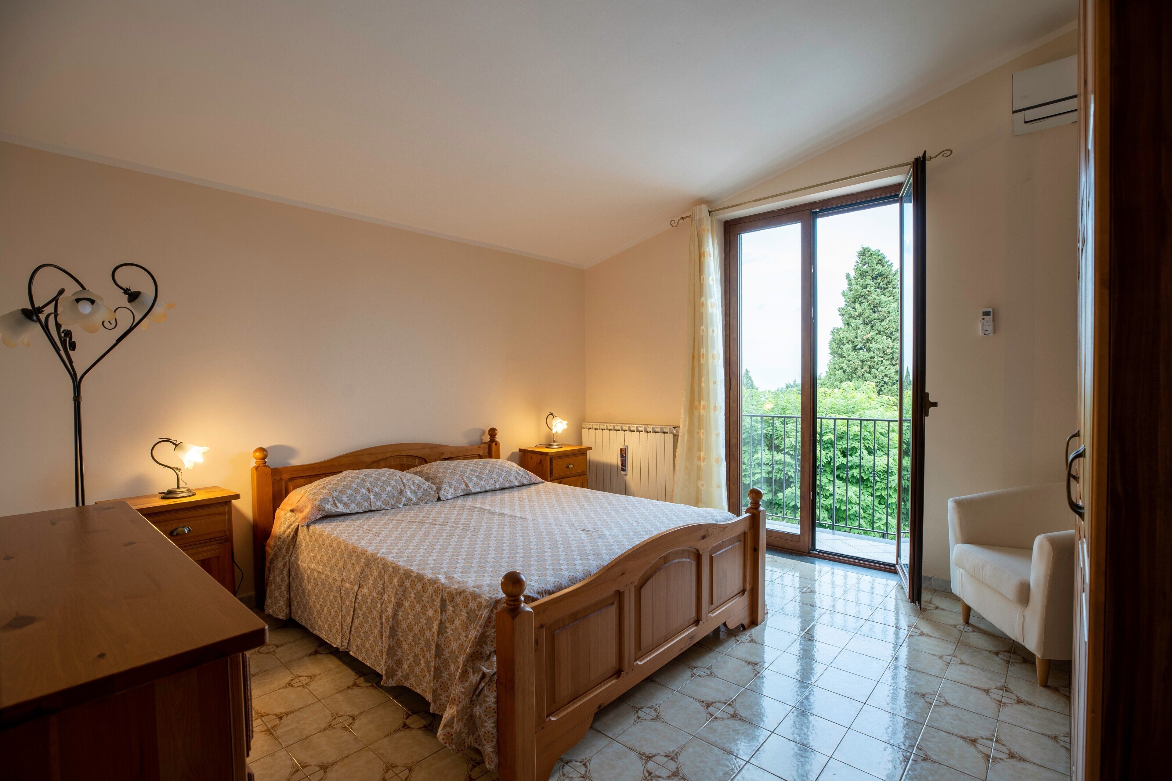 4 Schlafzimmer, Bügeleisen/Bügelbrett, kostenloses WLAN, Bettwäsche