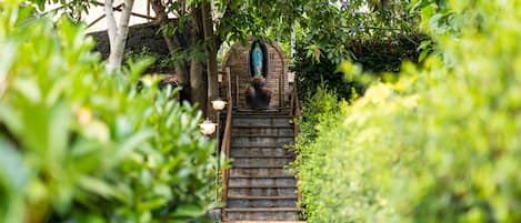 تفاصيل الفندق من الخارج