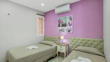 2 chambres, fer et planche Ă repasser, Wi-Fi gratuit, draps fournis