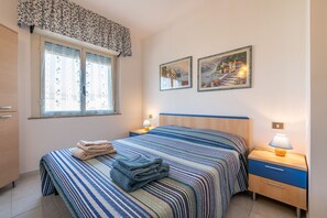 1 Schlafzimmer, Bügeleisen/Bügelbrett, Bettwäsche