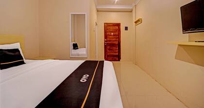 Super OYO Collection O Andono Hotel