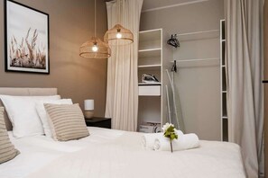 1 habitación, tabla de planchar con plancha, wifi y ropa de cama 