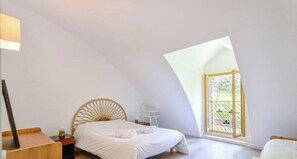 3 bedrooms, iron/ironing board, free WiFi, bed sheets - Apartment Noblemaire – Steps from Lake Annecy (Talloires-Montmin)