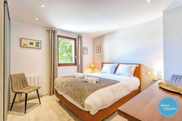 1 bedroom, iron/ironing board, free WiFi, bed sheets - T2 Apartment - Résidence Rive Gauche (Menthon-Saint-Bernard)