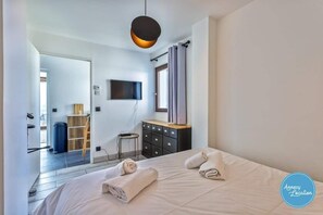 1 室のベッドルーム、アイロン / アイロン台、WiFi (無料)、ベッドシーツ