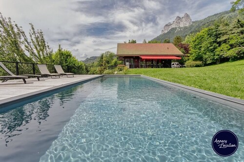 La Sauffaz- Villa with a pool.