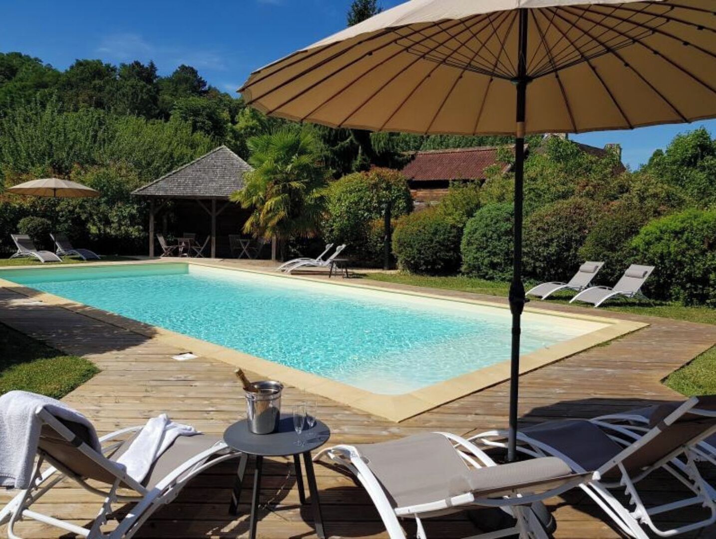 Piscine extérieure, piscine chauffée