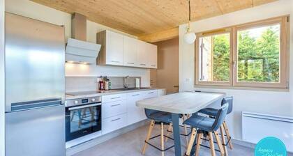 Magnifique Chalet : vue sur lac et montagnes.