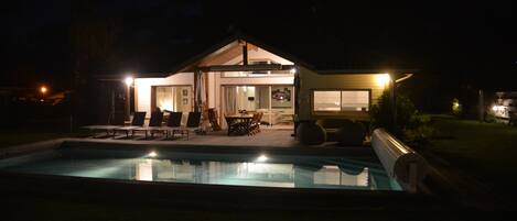 Piscine extérieure, piscine chauffée