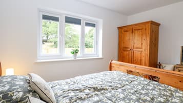 2 habitaciones, decoración personalizada y muebles diferentes