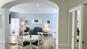 Deluxe Suite | 1 bedroom, in-room safe, blackout curtains, soundproofing - Revelton Suites Riga (Riga)