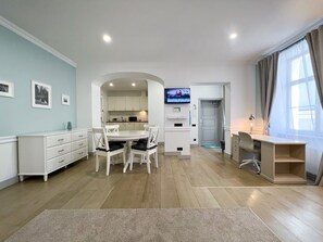 Deluxe Suite | Living area | Flat-screen TV - Revelton Suites Riga (Riga)